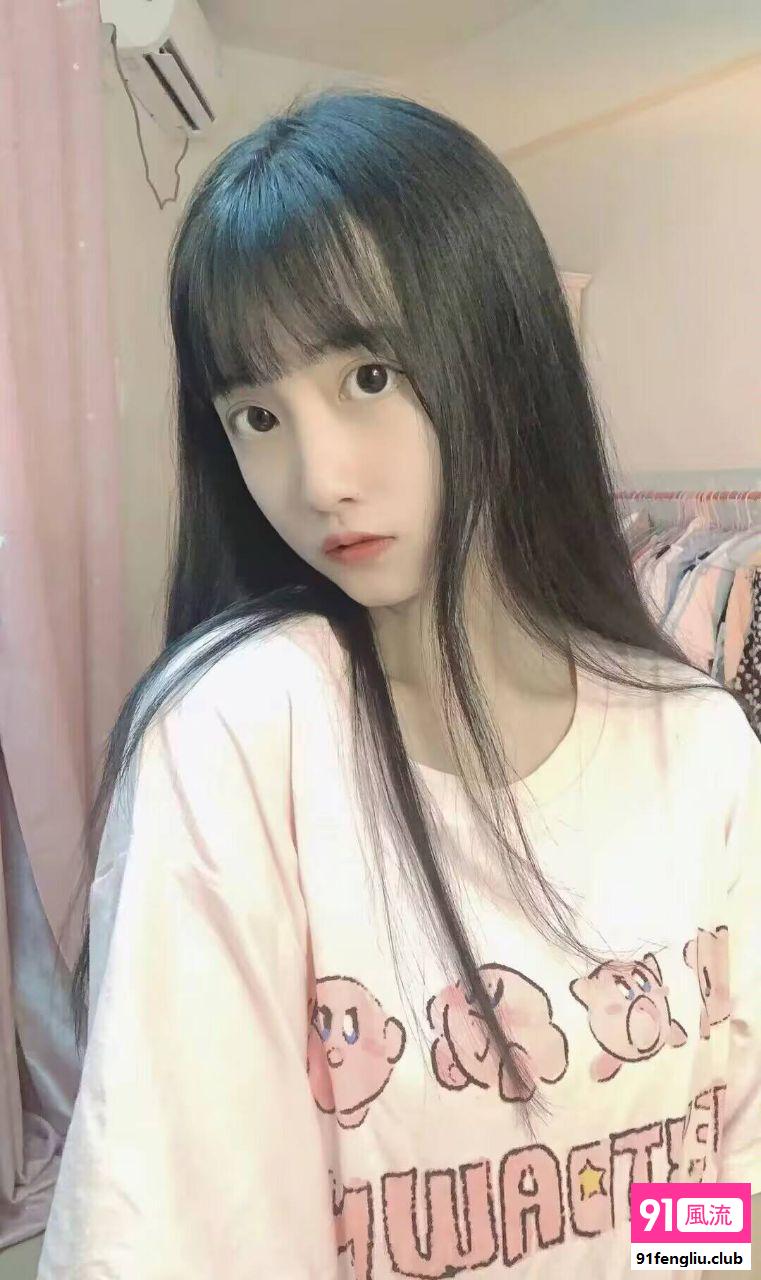 渝中区巨乳白虎萝莉妹